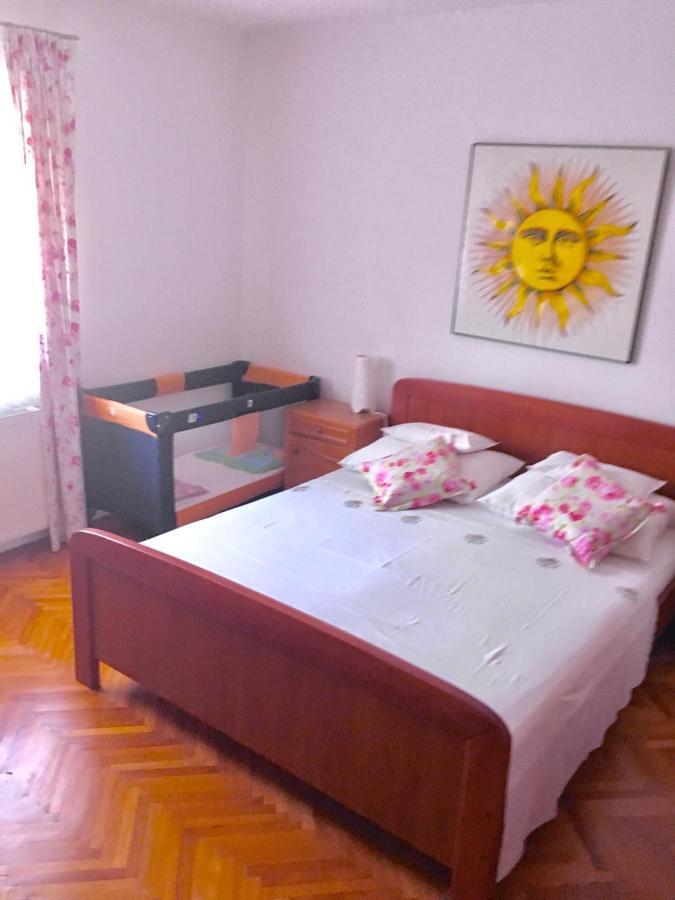 Haus Grace Apartment Kastela Ngoại thất bức ảnh