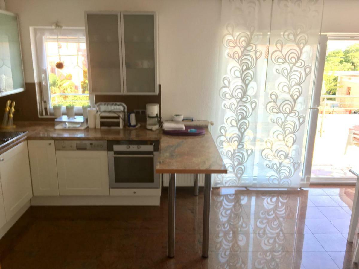Haus Grace Apartment Kastela Ngoại thất bức ảnh